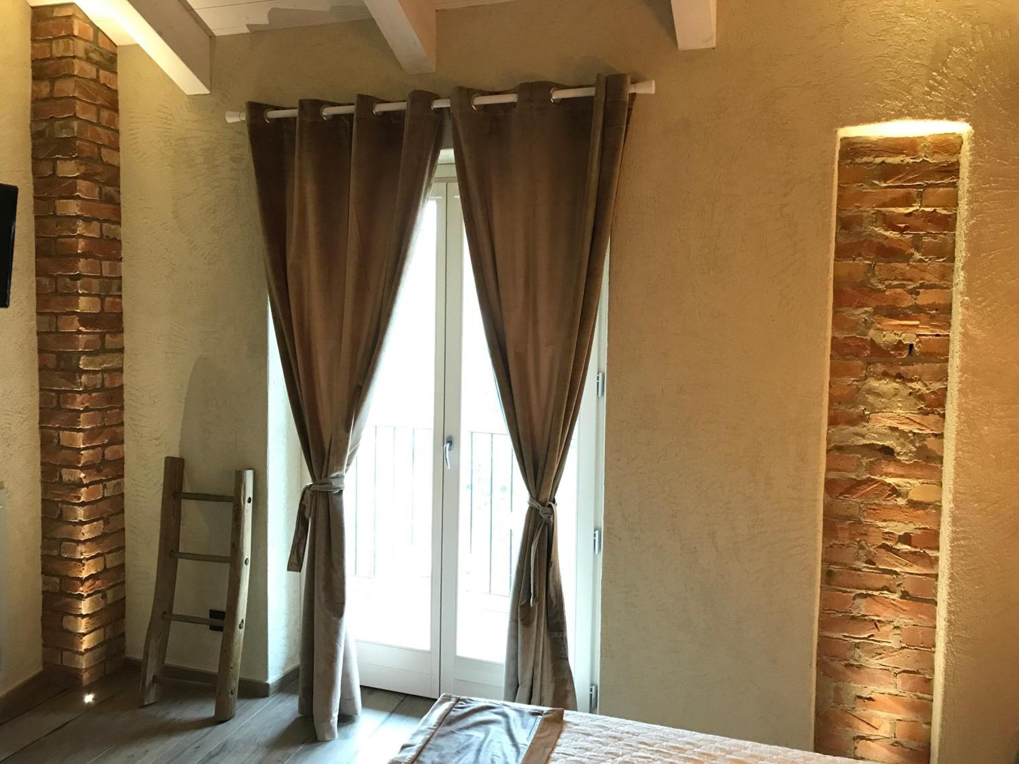 Villa Laura Castellinaldo Екстериор снимка