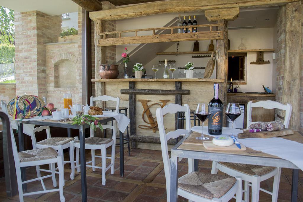 Villa Laura Castellinaldo Екстериор снимка