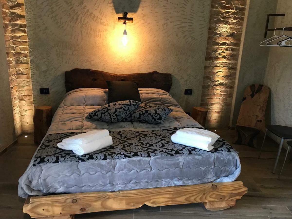 Villa Laura Castellinaldo Екстериор снимка