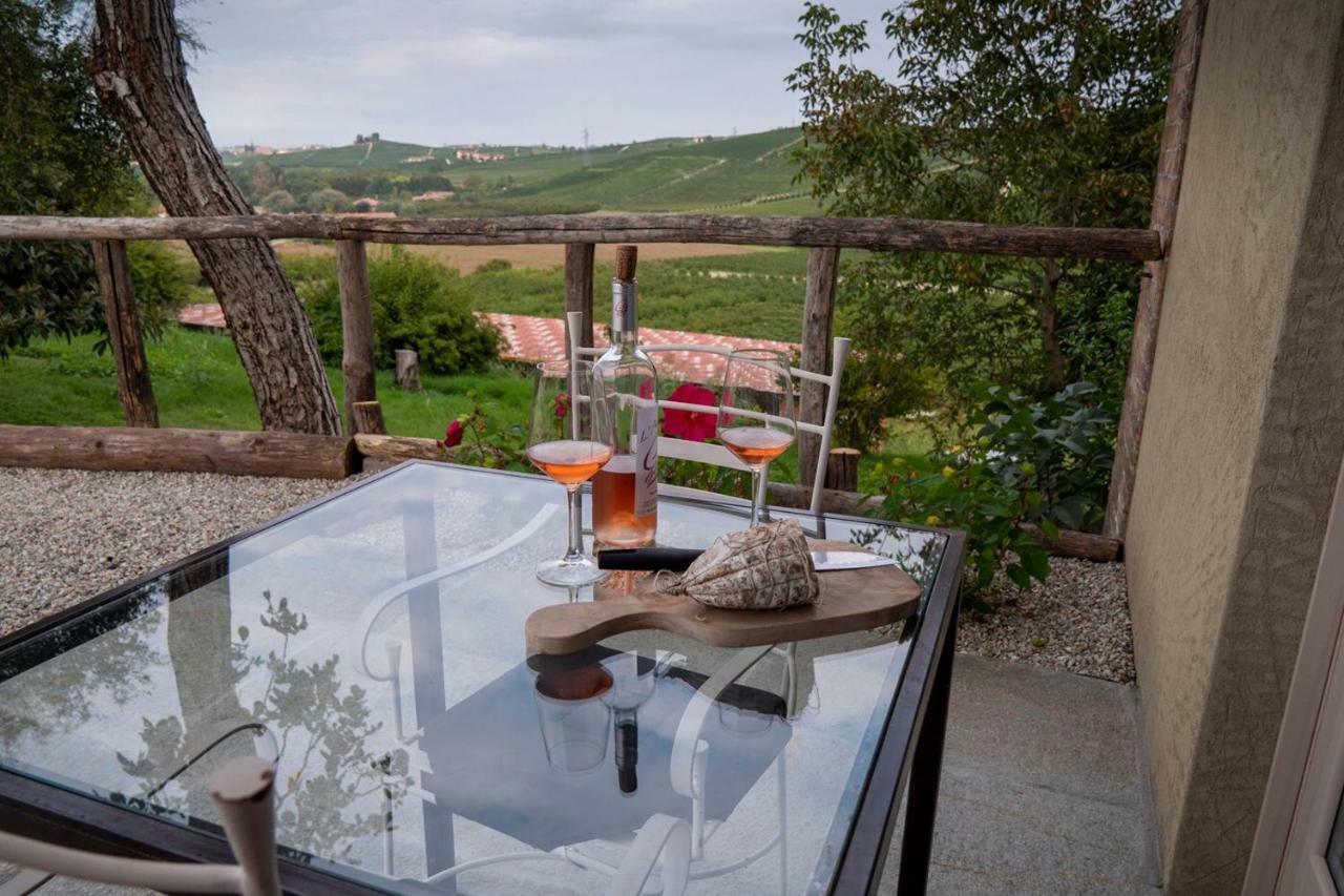 Villa Laura Castellinaldo Екстериор снимка