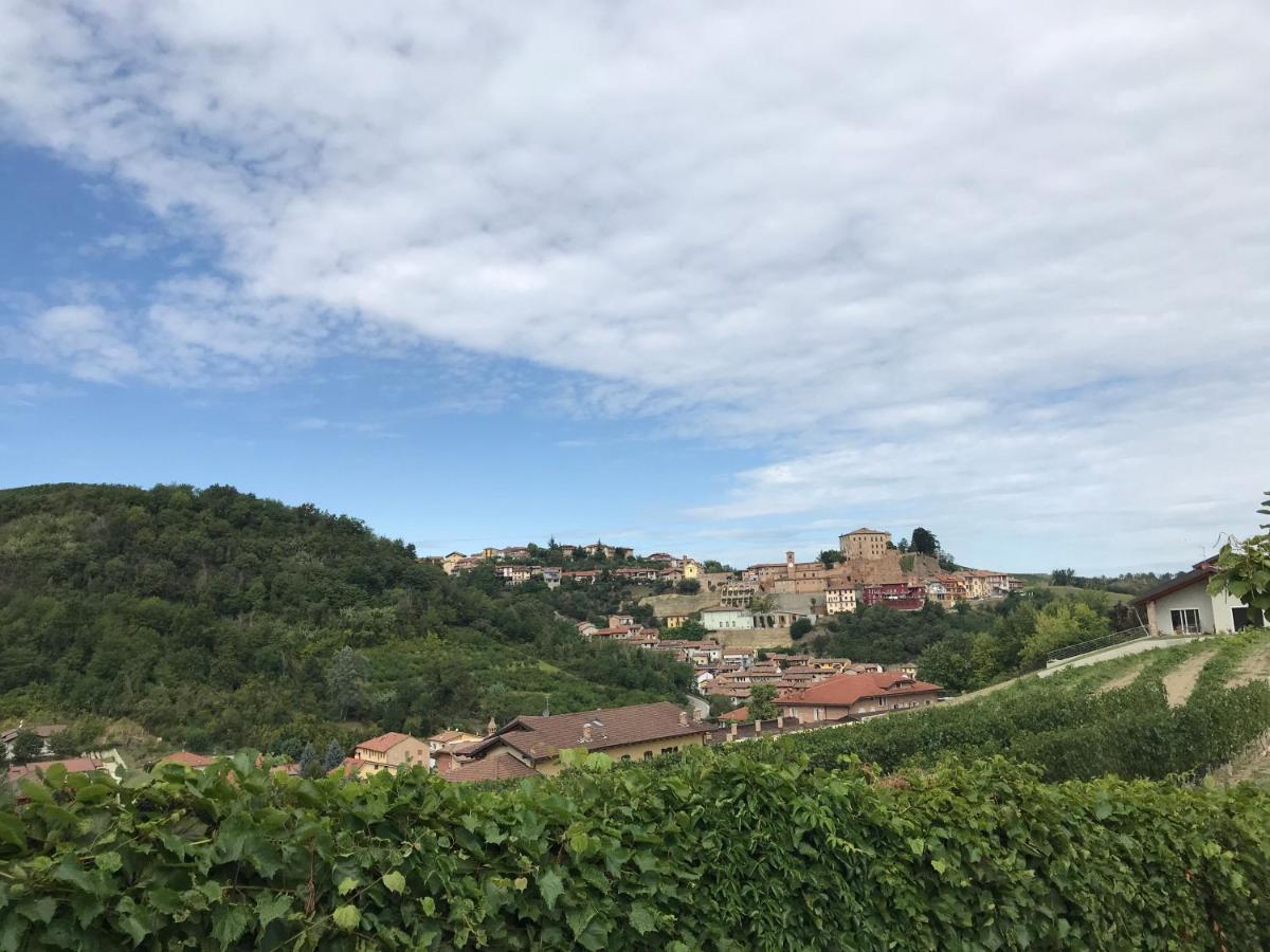 Villa Laura Castellinaldo Екстериор снимка