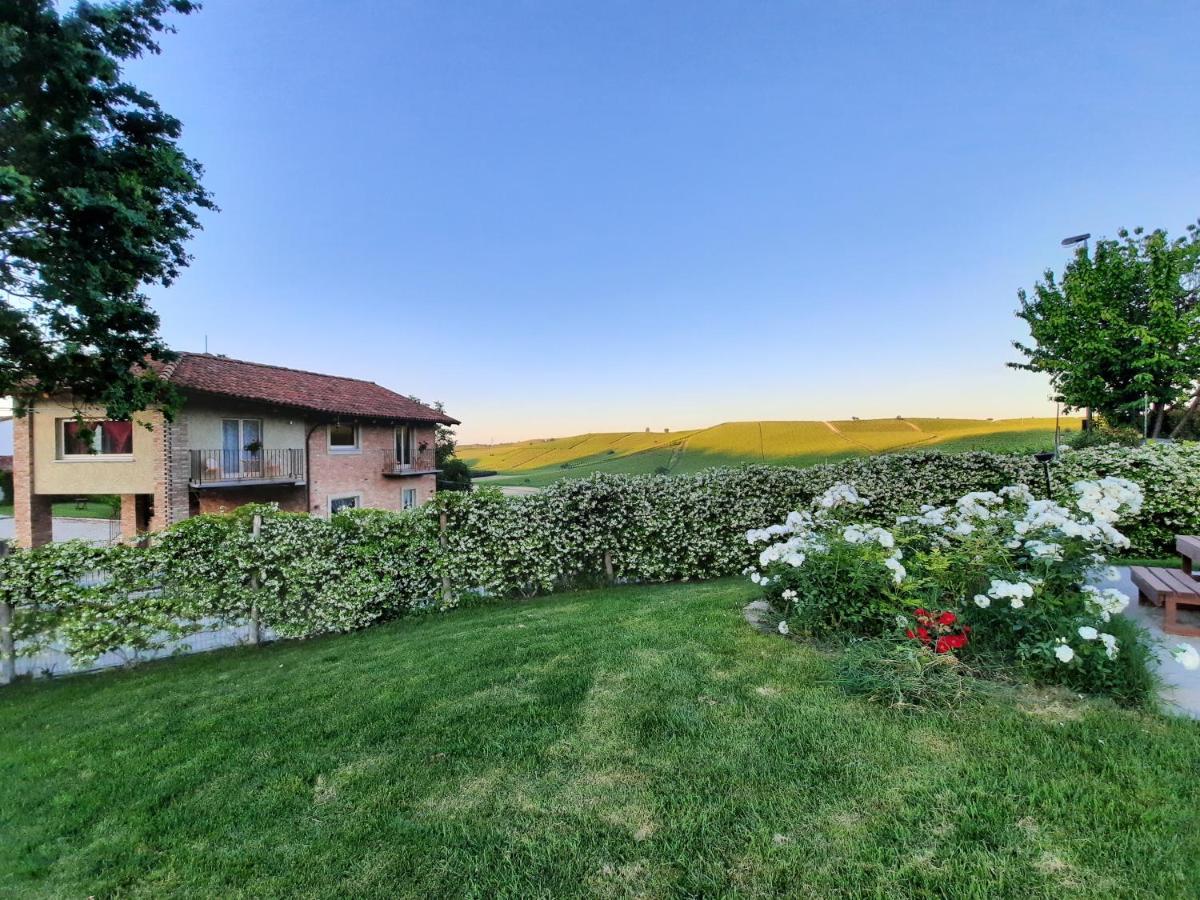 Villa Laura Castellinaldo Екстериор снимка